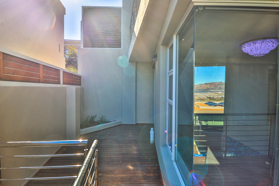 5 Bedroom Property for Sale in Fairhaven Country Estate Western Cape